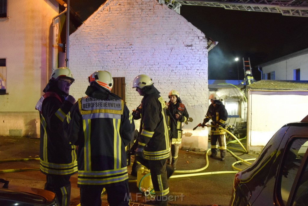 Feuer 2 Koeln Porz Langel Hinter der Kirche P048.JPG - Miklos Laubert